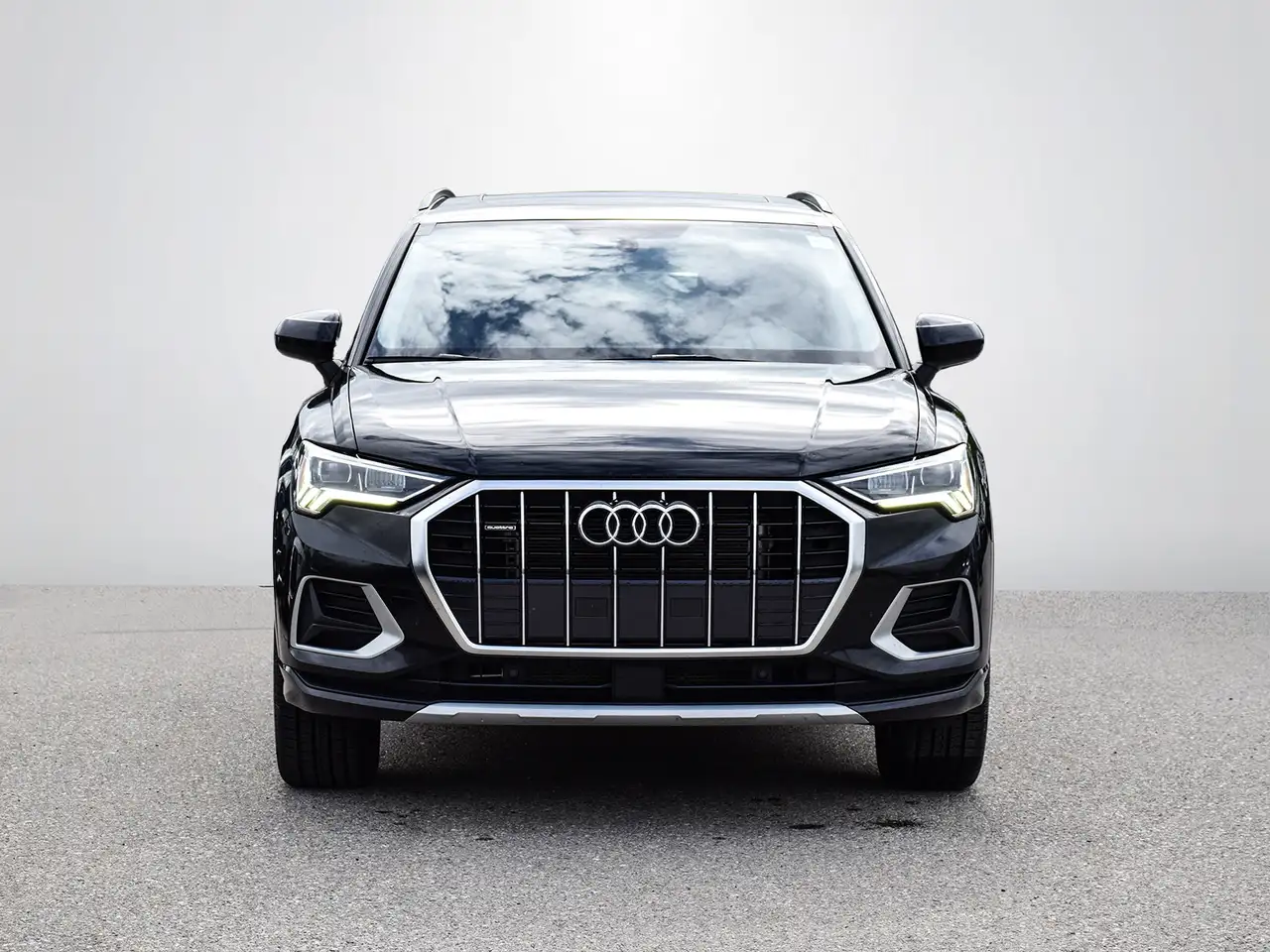 Audi Q3 photo Audi Q3