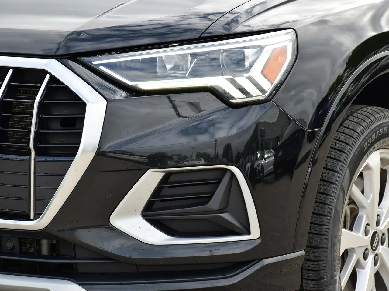 Audi Q3 photo Audi Q3