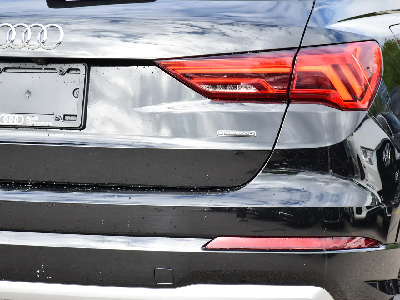 Audi Q3 photo Audi Q3