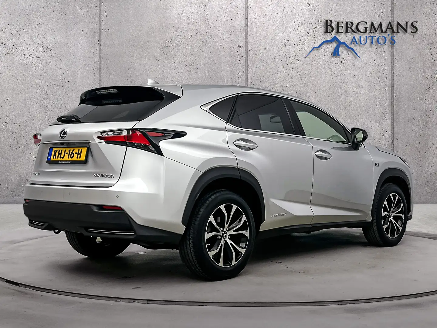 Lexus NX 300h - AWD F Sport Line // DEALERONDERHOUDEN // PANORAM Grau - 2