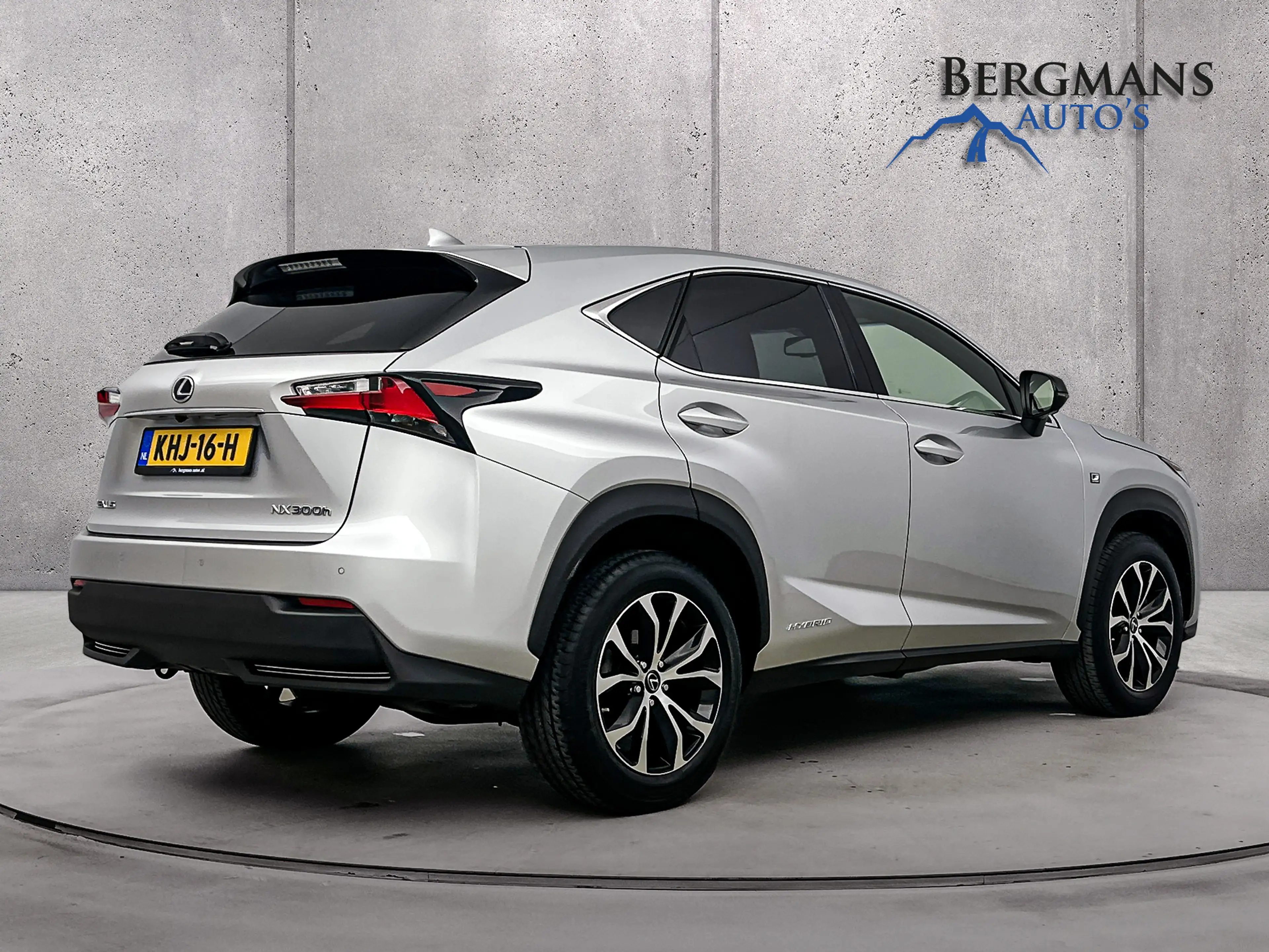 Lexus NX 300h - AWD F Sport Line // DEALERONDERHOUDEN // PANORAM — photo 2
