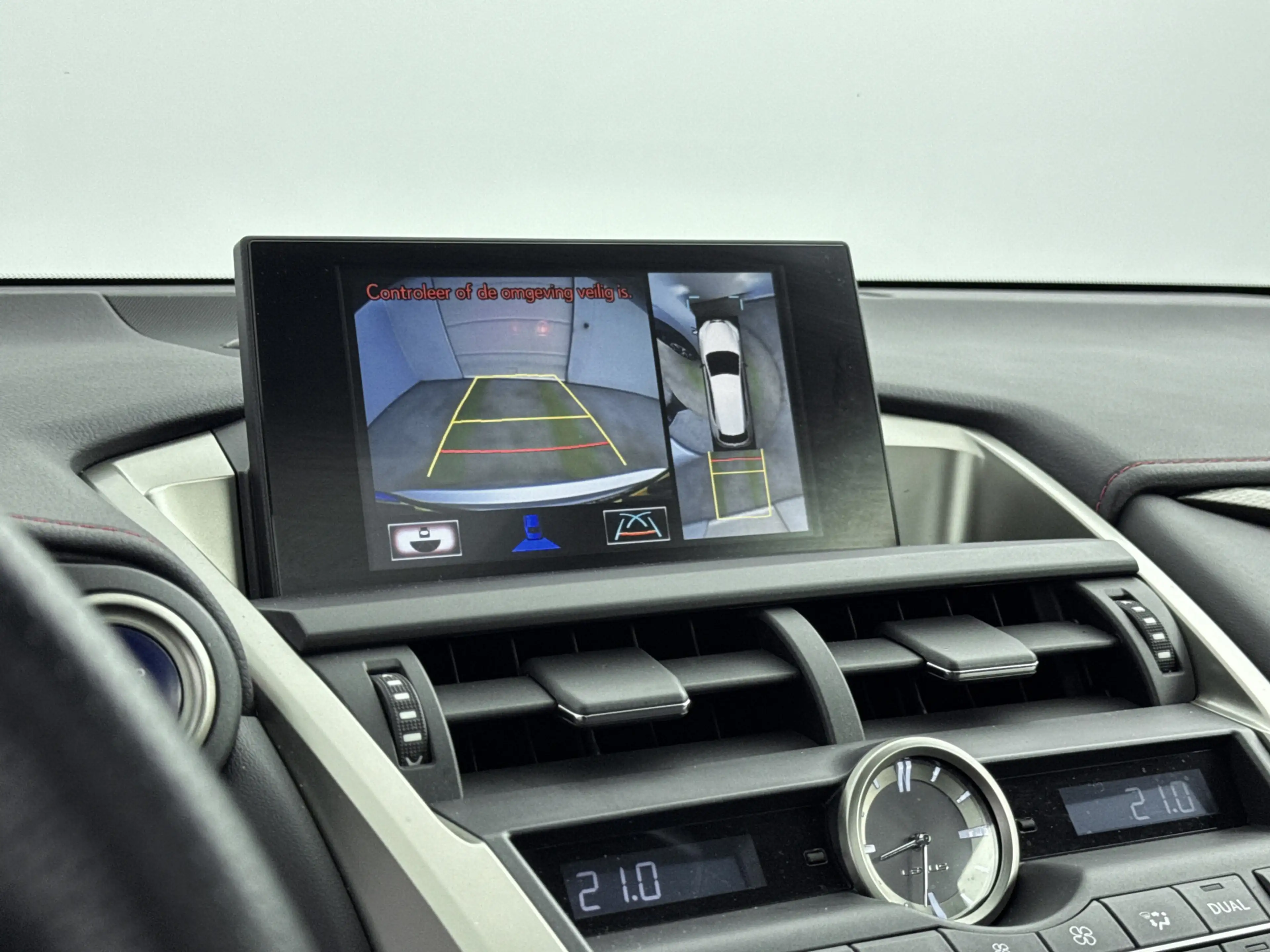 Lexus NX 300h - AWD F Sport Line // DEALERONDERHOUDEN // PANORAM — photo 7