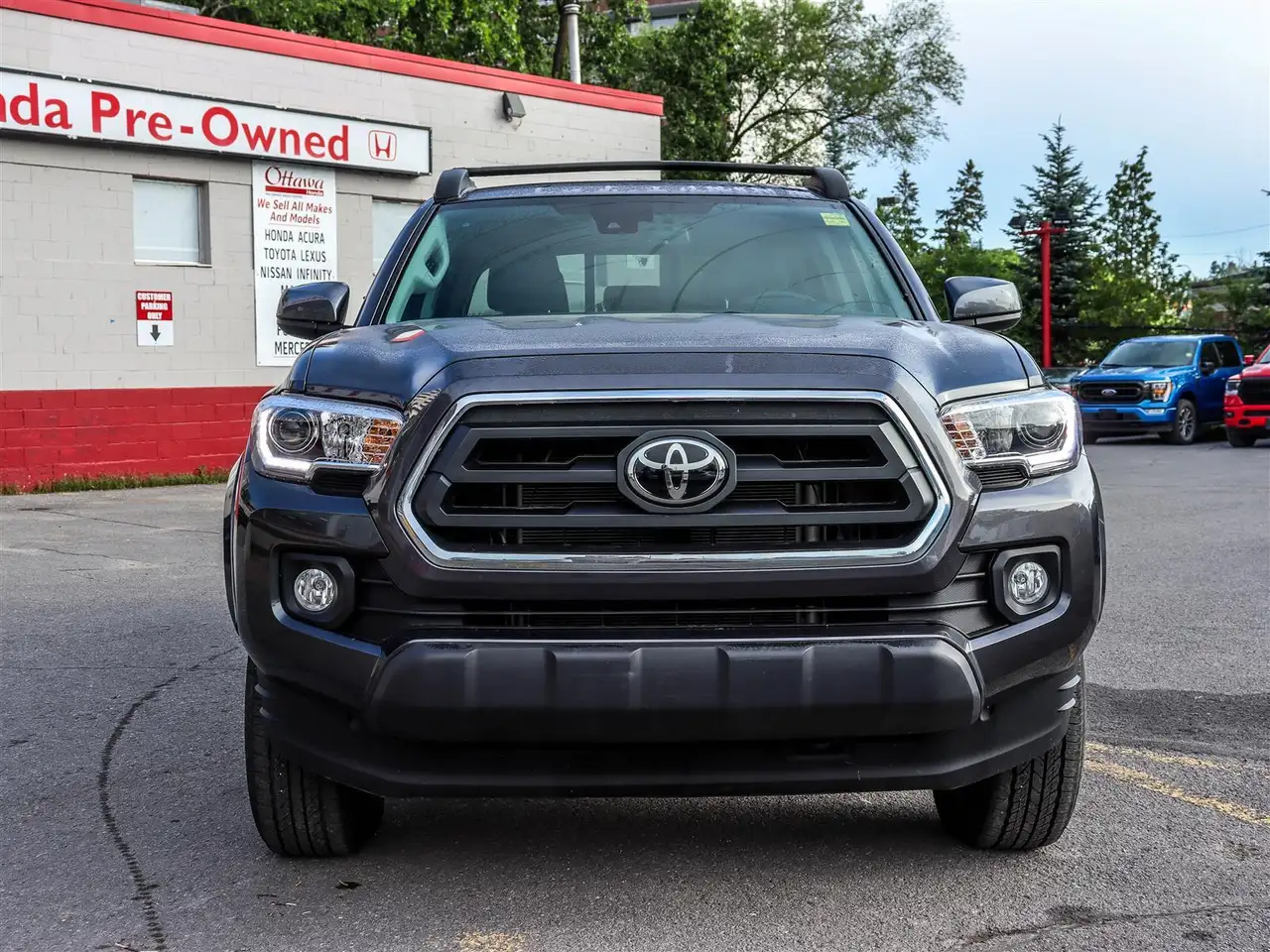 Toyota Tacoma photo Toyota Tacoma