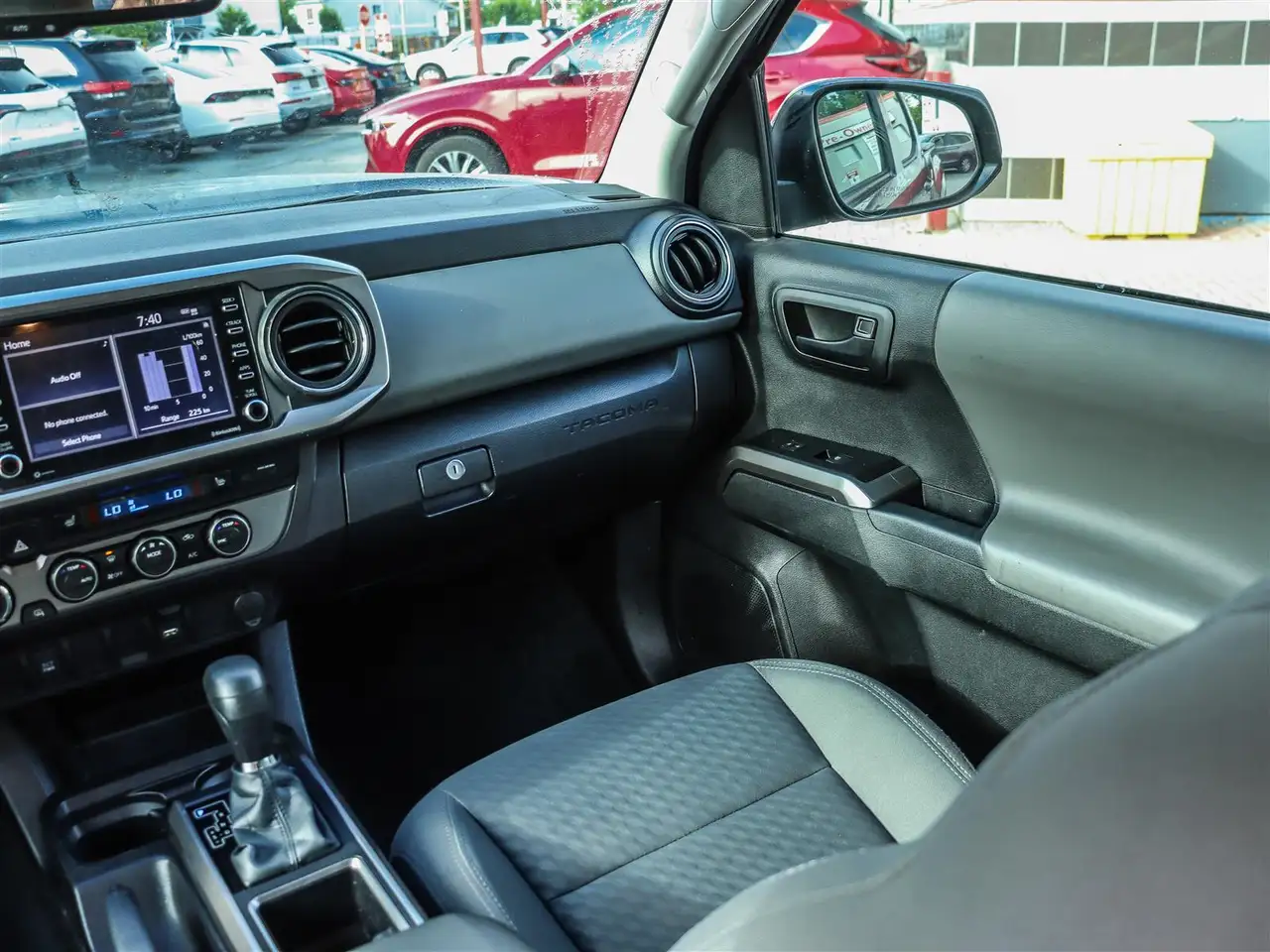 Toyota Tacoma photo Toyota Tacoma