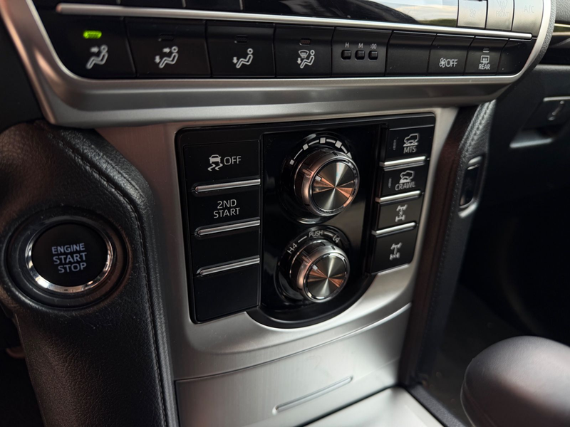Toyota Land Cruiser Autom. *8-Fach*Top Zustand*Kamera* — photo 15