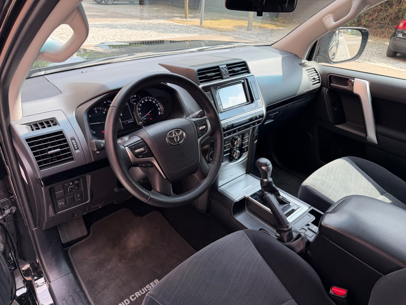 Toyota Land Cruiser Autom. *8-Fach*Top Zustand*Kamera* — photo 10
