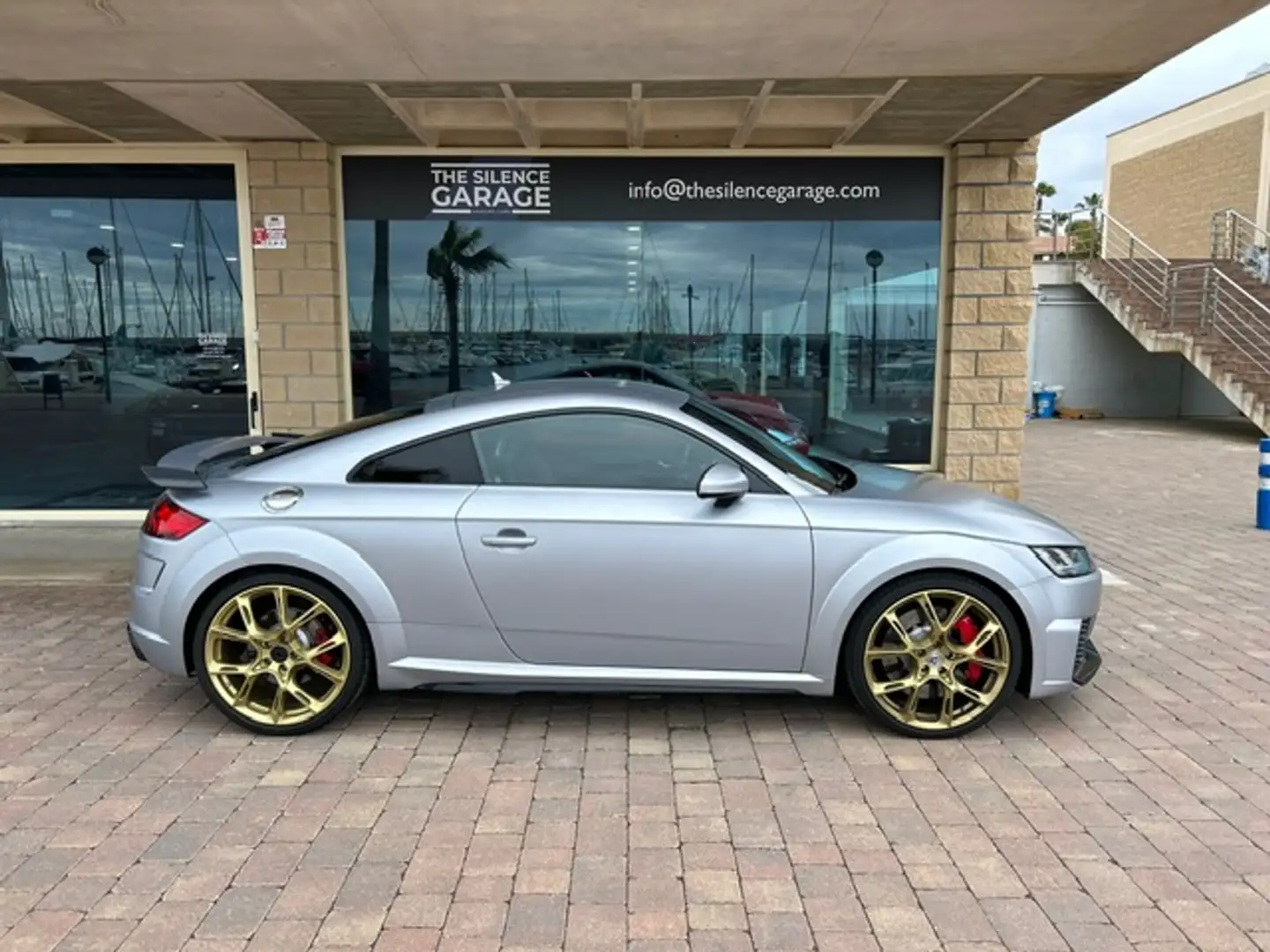 Audi TT RS Coupé 2.5 TFSI quattro S tronic Gris - 2