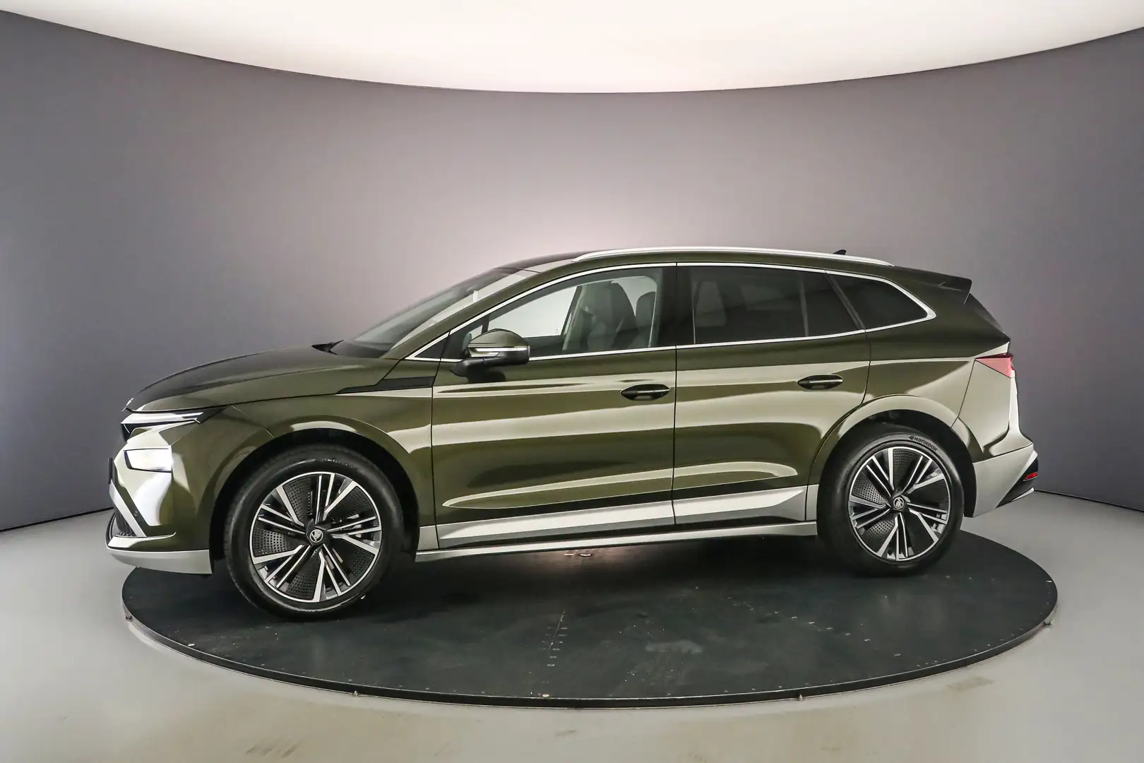 Skoda Enyaq Elektromotor 82 kWh 286pk Selection Groen - 2