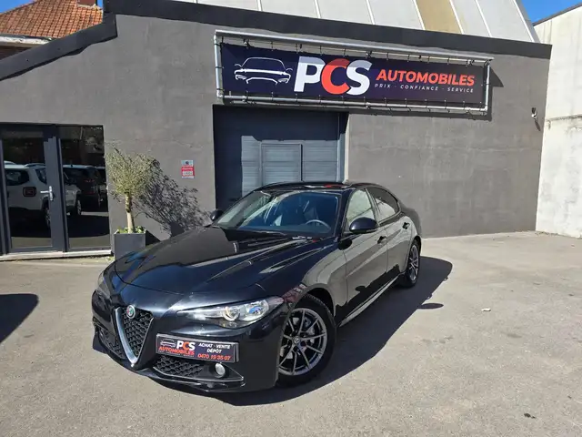 Alfa Romeo Giulia 2.2 JTDm*GPS*CUIRS*PDC*GARANTIE 12 MOIS