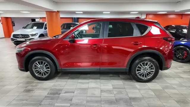 Mazda CX-5 view 3
