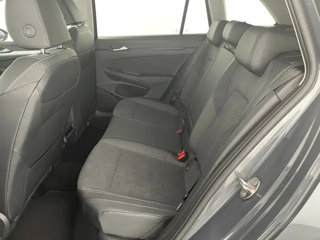 Volkswagen Golf view 11