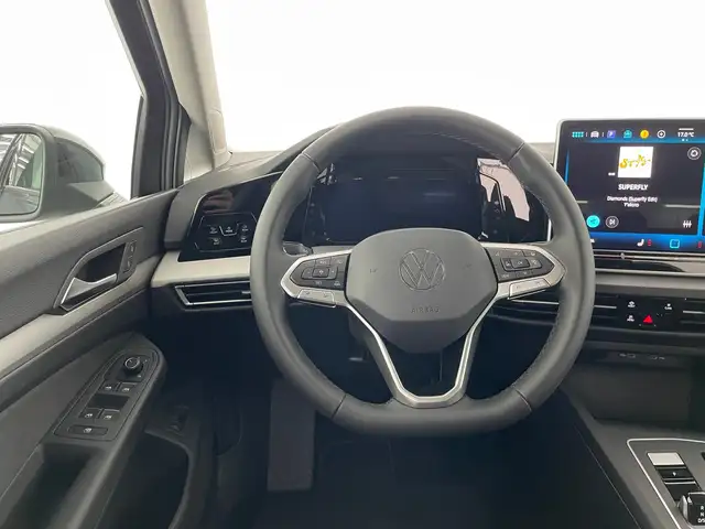 Volkswagen Golf view 12