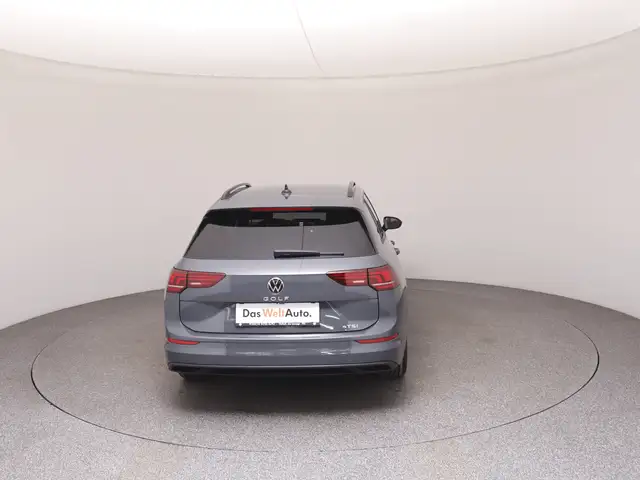 Volkswagen Golf view 6