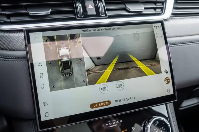 Jaguar F-Pace view 15