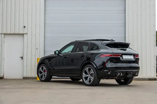 Jaguar F-Pace view 4