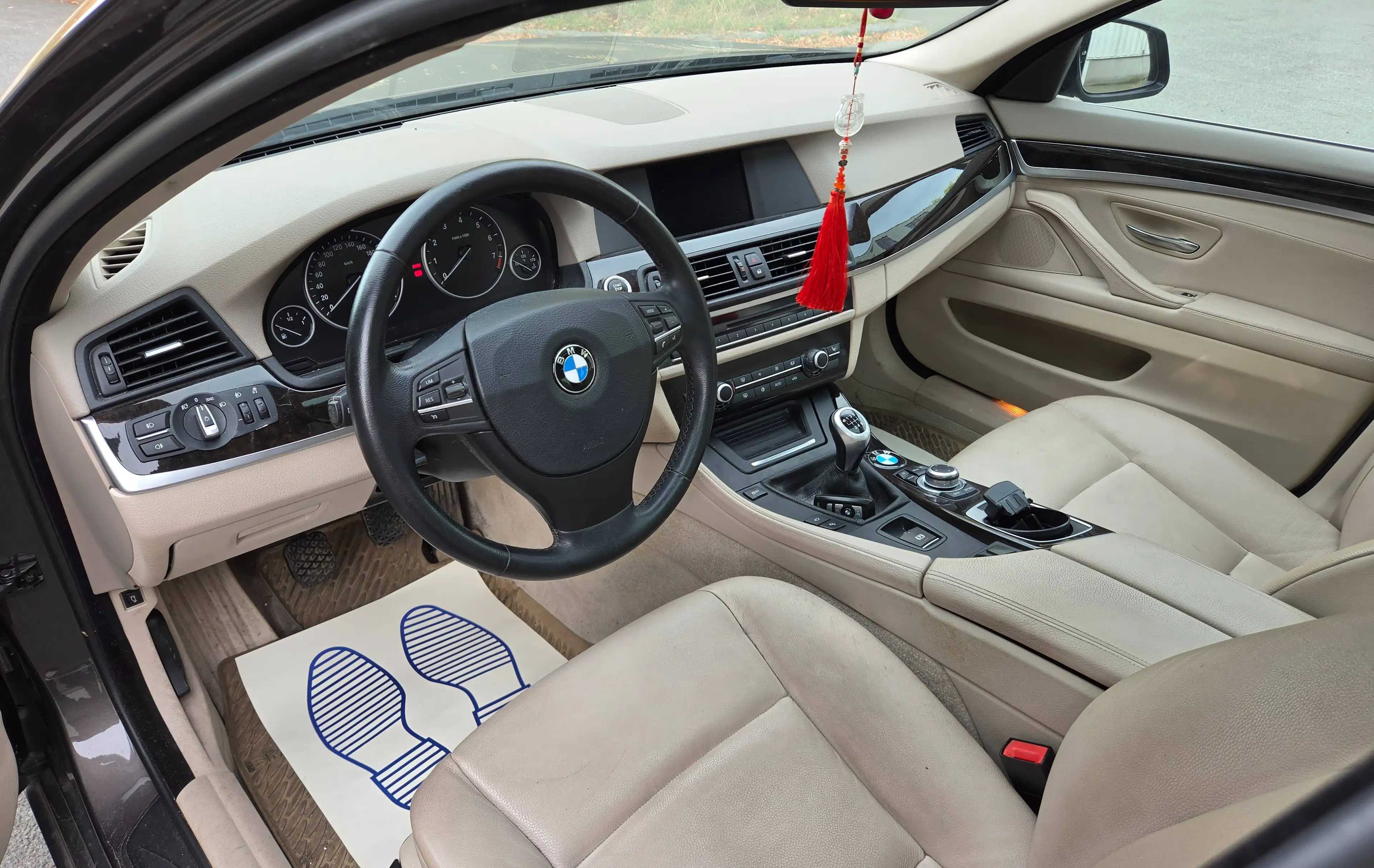 BMW 523 523i — photo 8