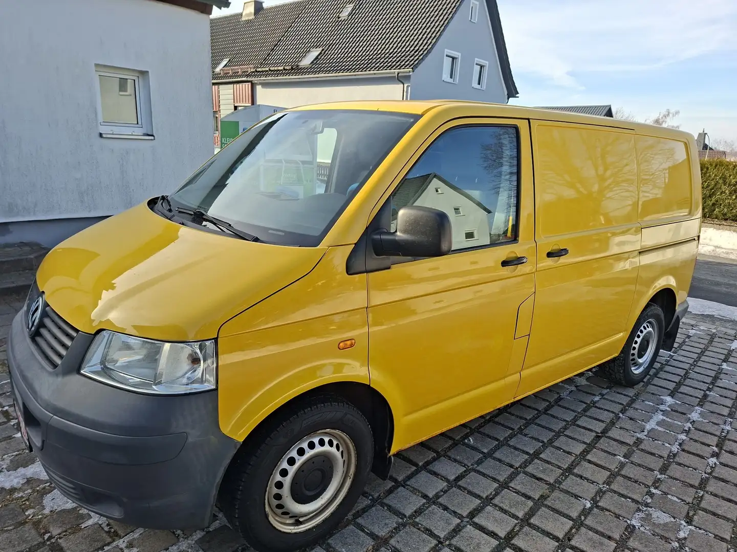 Volkswagen T5 Kombi Kasten*ZV*2.HAND*PDC*SERVICE/TÜV:neu!!! Gelb - 1