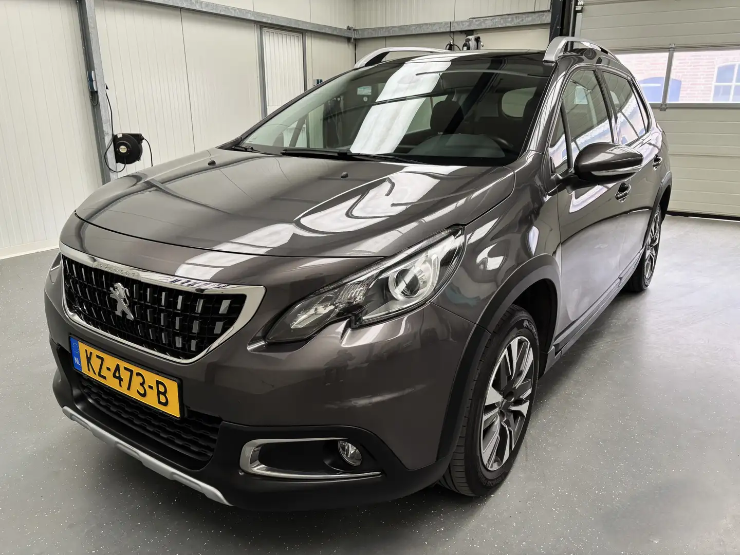 Peugeot 2008 1.2 PureTech Allure MOOIE VOLLE AUTO !! Grigio - 2