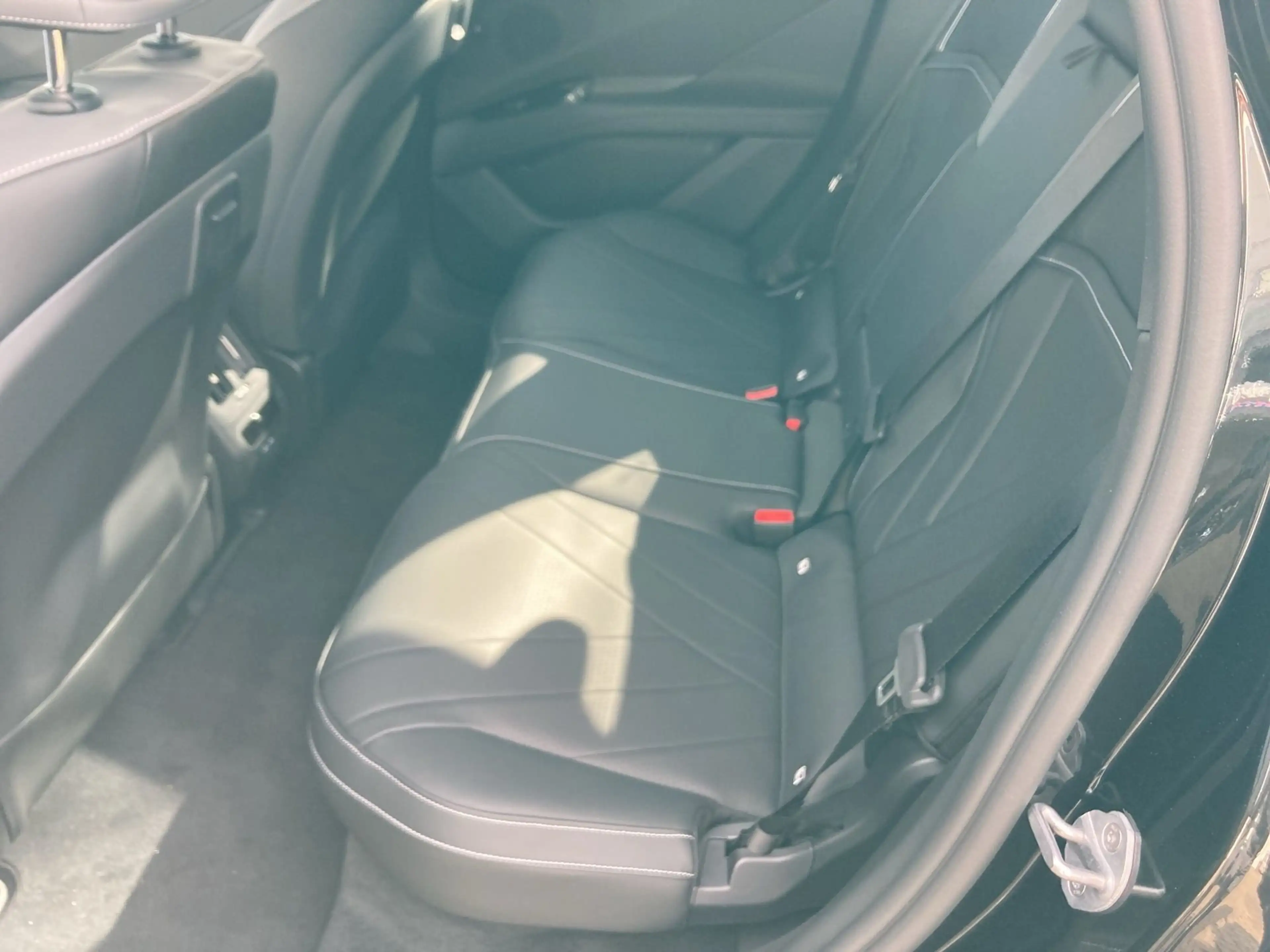 BMW iX3 50 xDrive M Sportpaket Head-Up HK HiFi DAB — photo 12