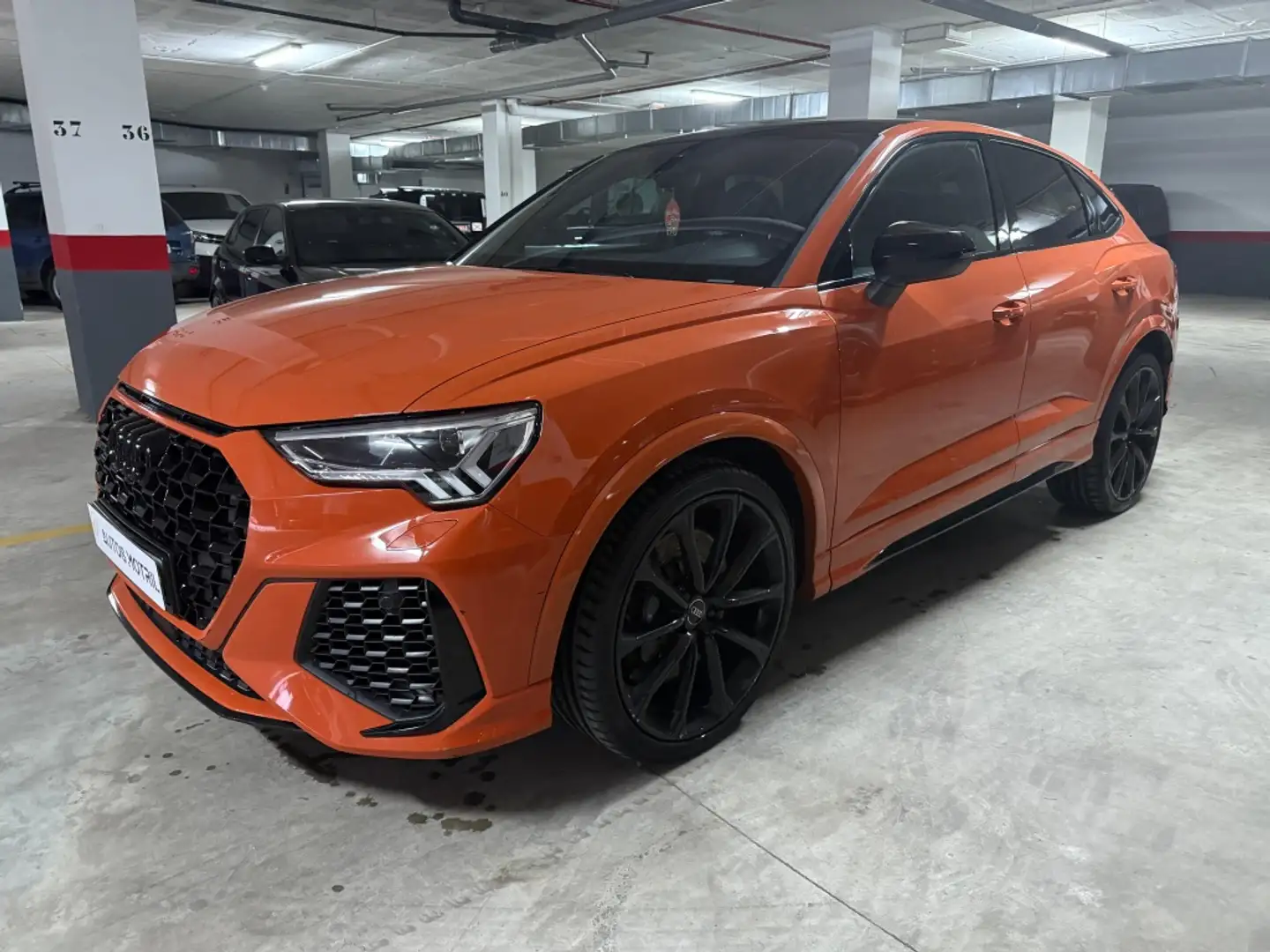 Audi RS Q3 Sportback 2.5 TFSI quattro S tronic Orange - 2