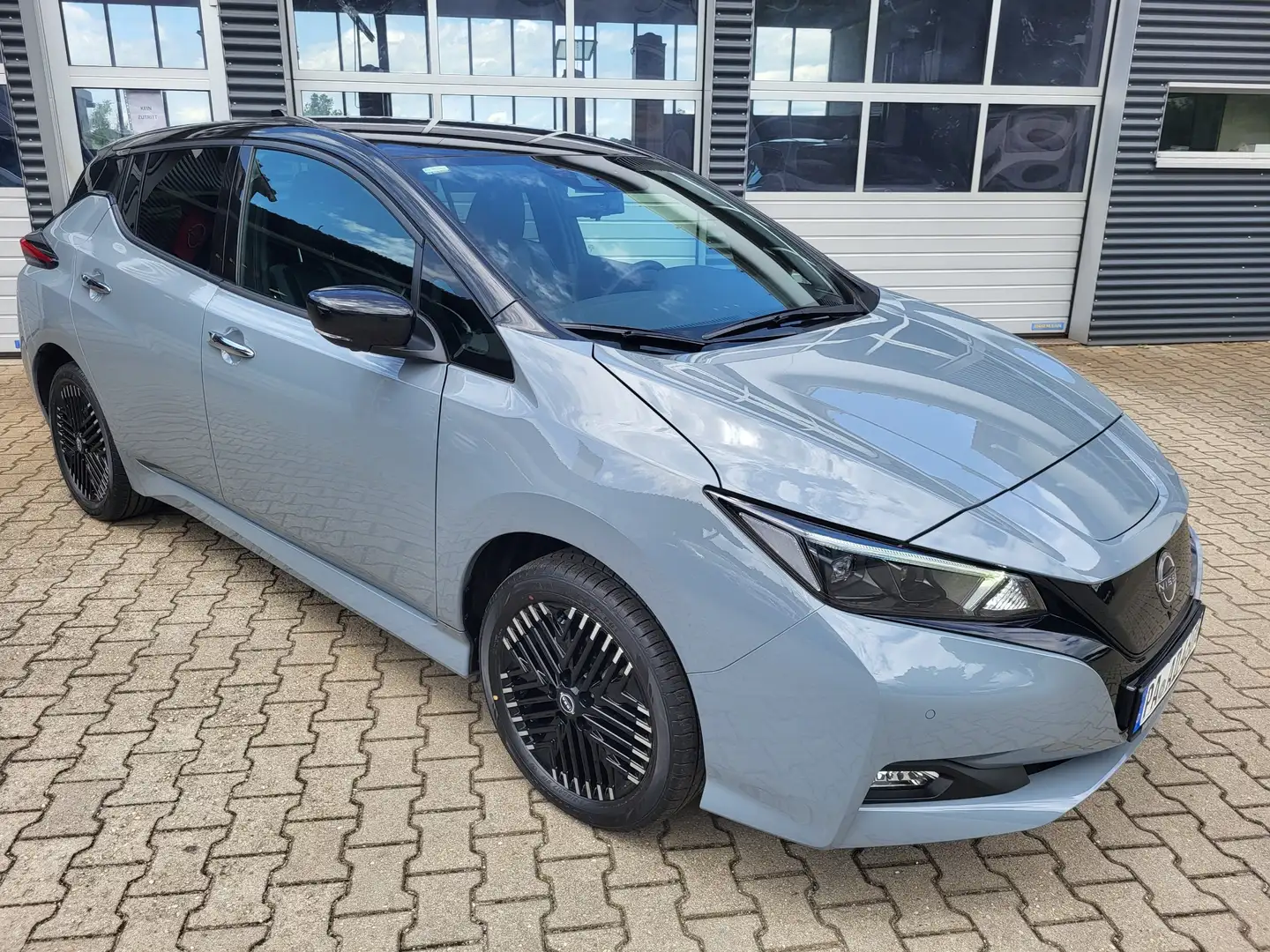 Nissan Leaf 59 kWh e+ Tekna Vollausst. Grau - 2
