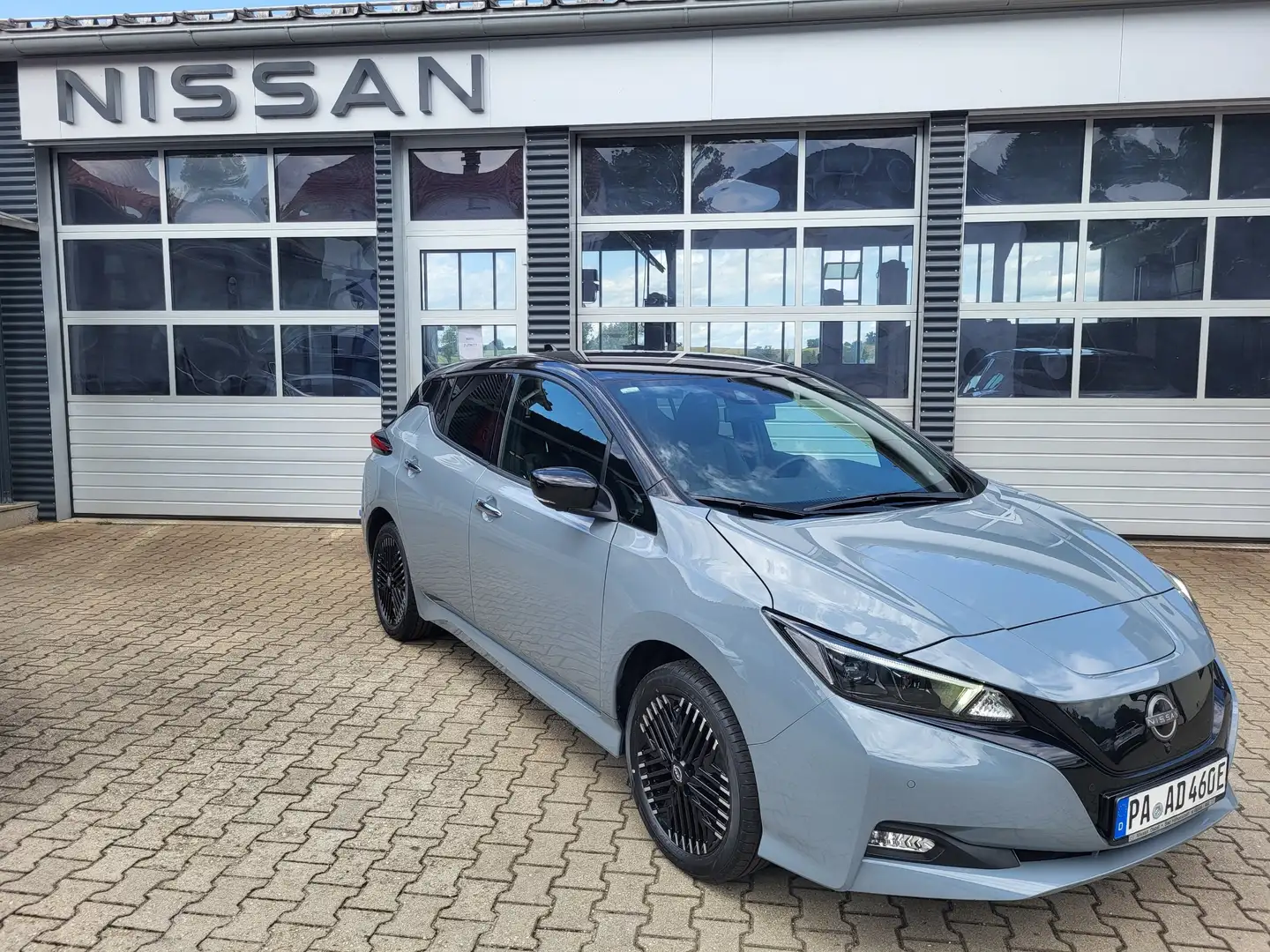 Nissan Leaf 59 kWh e+ Tekna Vollausst. Grau - 1