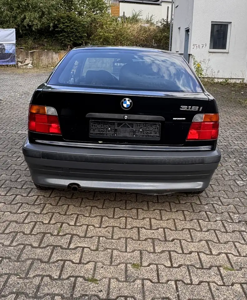 BMW 316i compact, foto 7