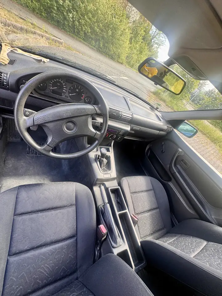 BMW 316i compact, foto 12