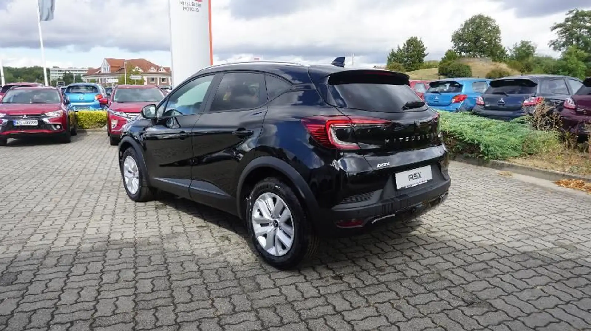 Mitsubishi ASX PLUS 1.3 T-Benziner 6-Gang Noir - 2