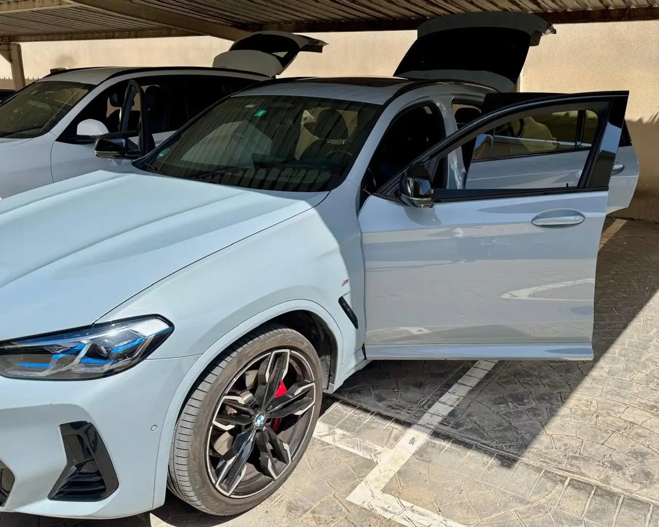 BMW X4 M M40d Grau - 1