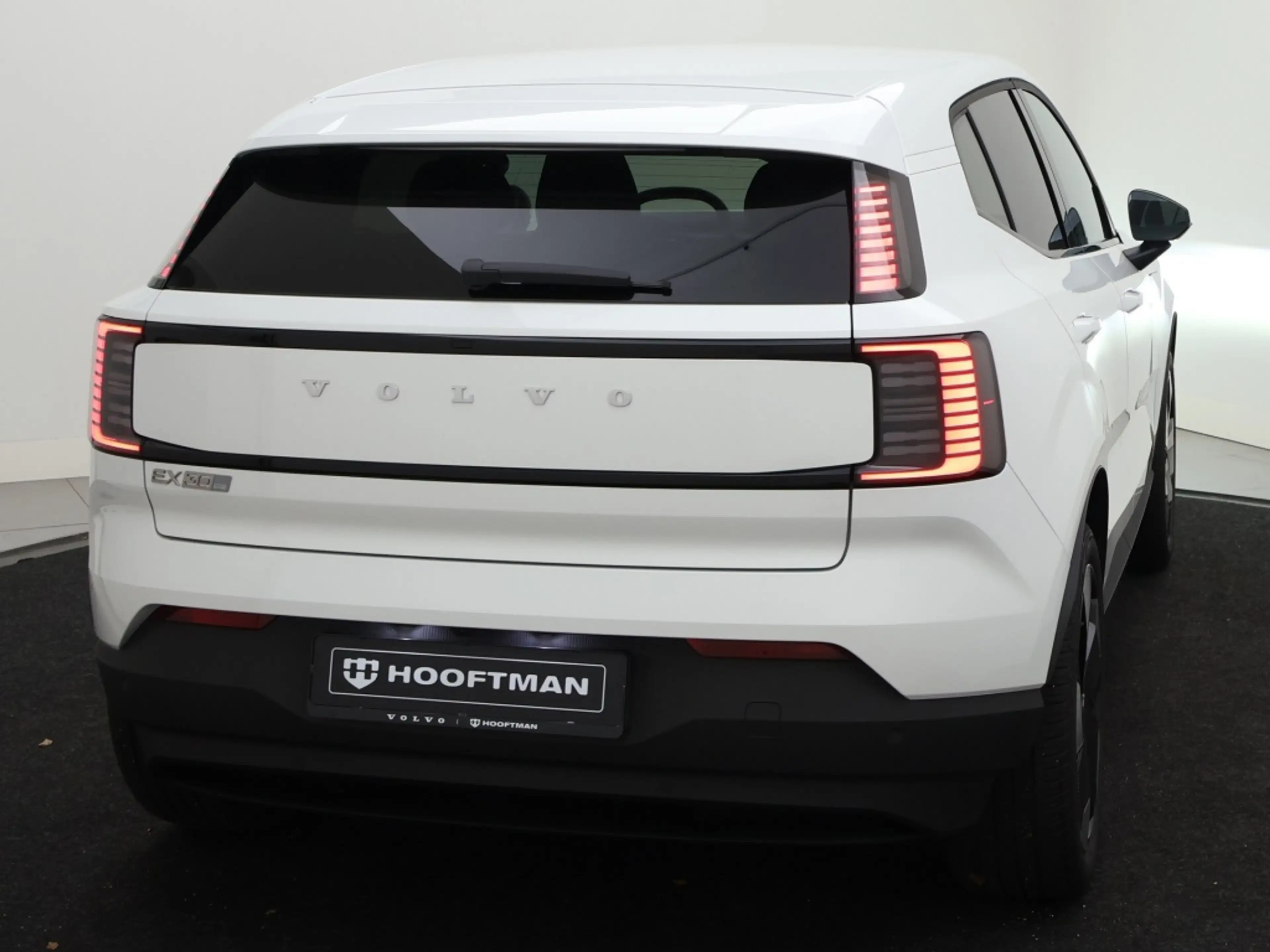 Volvo EX30 EXTENDED RANGE PLUS EUROPA STOELVERWARMING GETINT — photo 5
