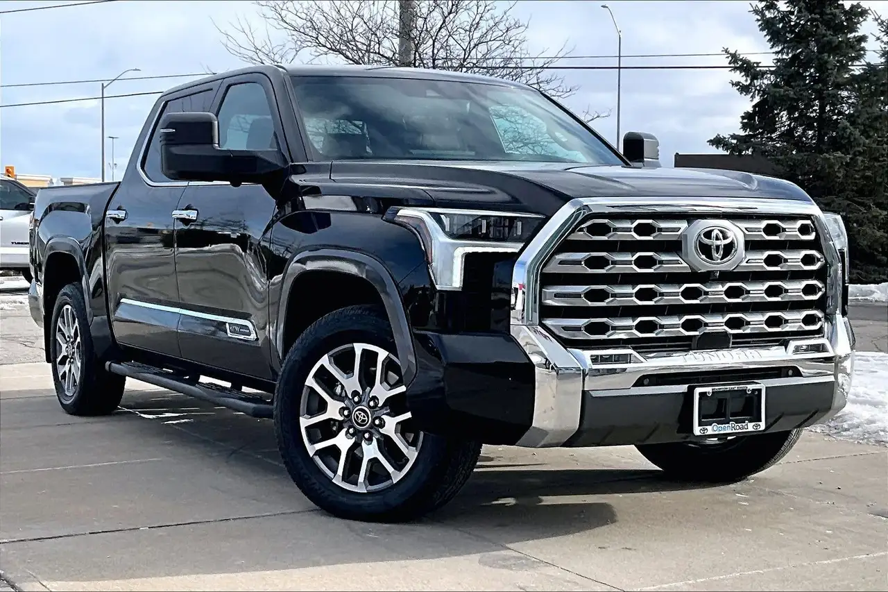 Toyota Tundra снимка Toyota Tundra