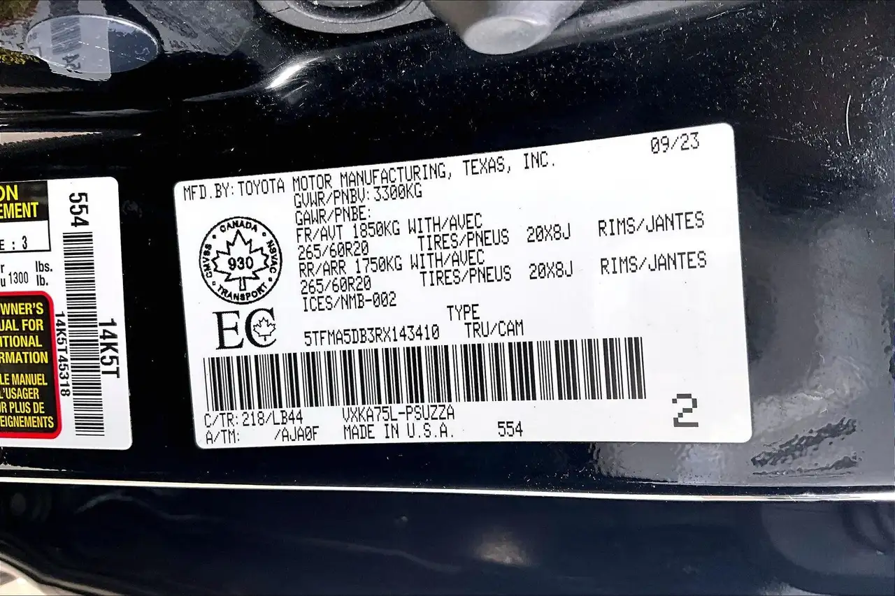 Toyota Tundra снимка Toyota Tundra