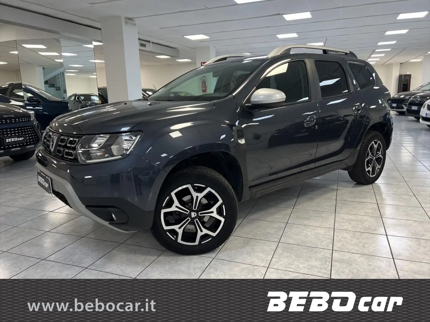 Dacia Duster Duster 1.6 SCe GPL 4x2 Prestige Zwart - 1