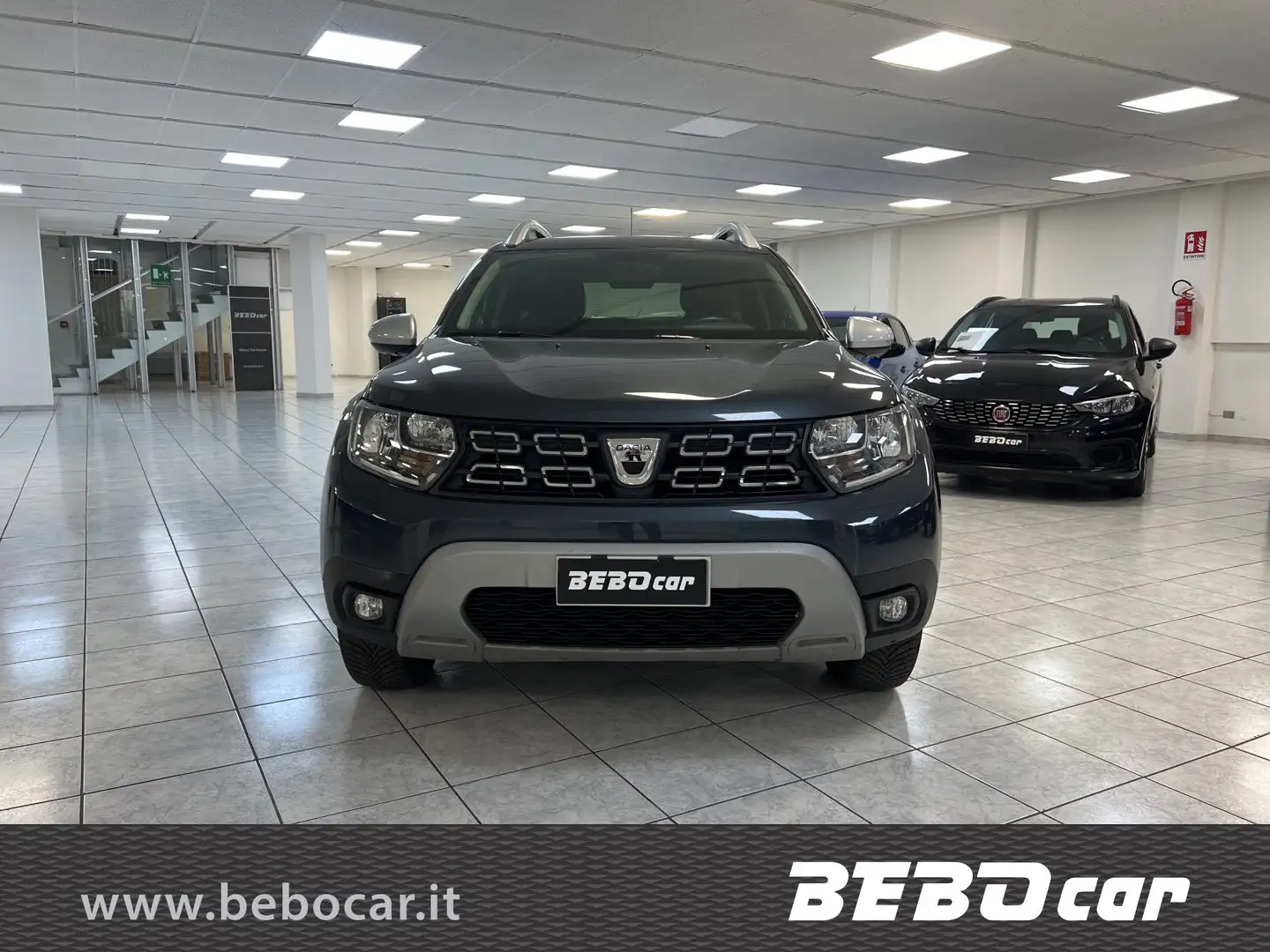 Dacia Duster Duster 1.6 SCe GPL 4x2 Prestige Zwart - 2