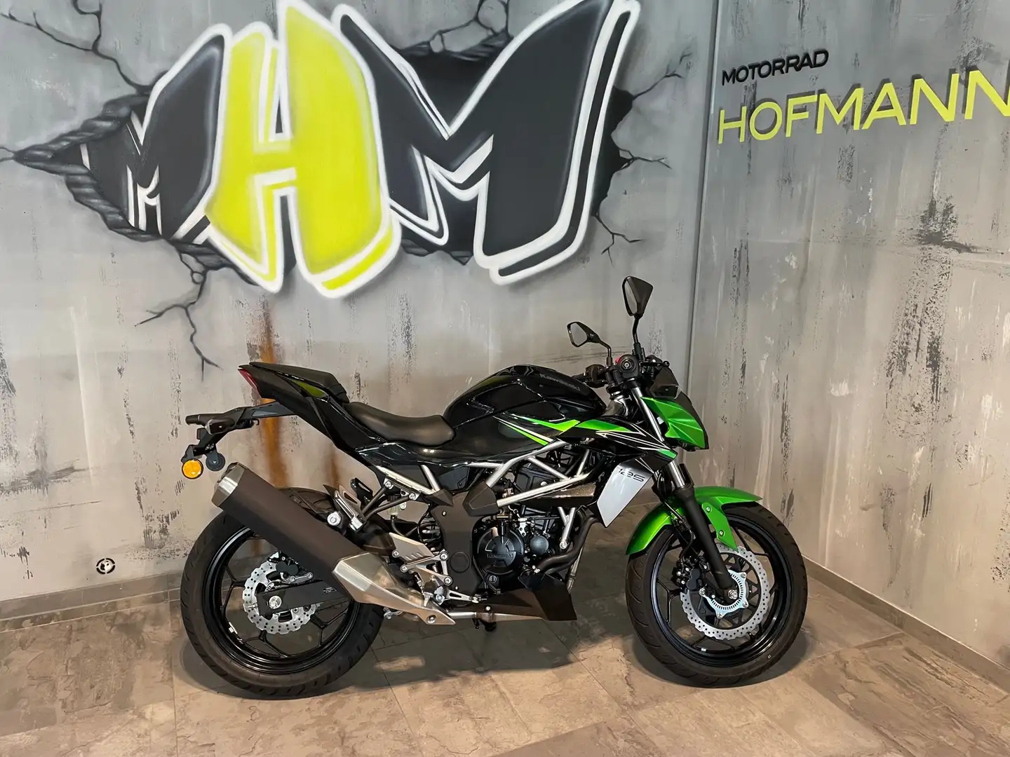 Kawasaki Z 125 Alle Farben verfügbar Szürke - 1