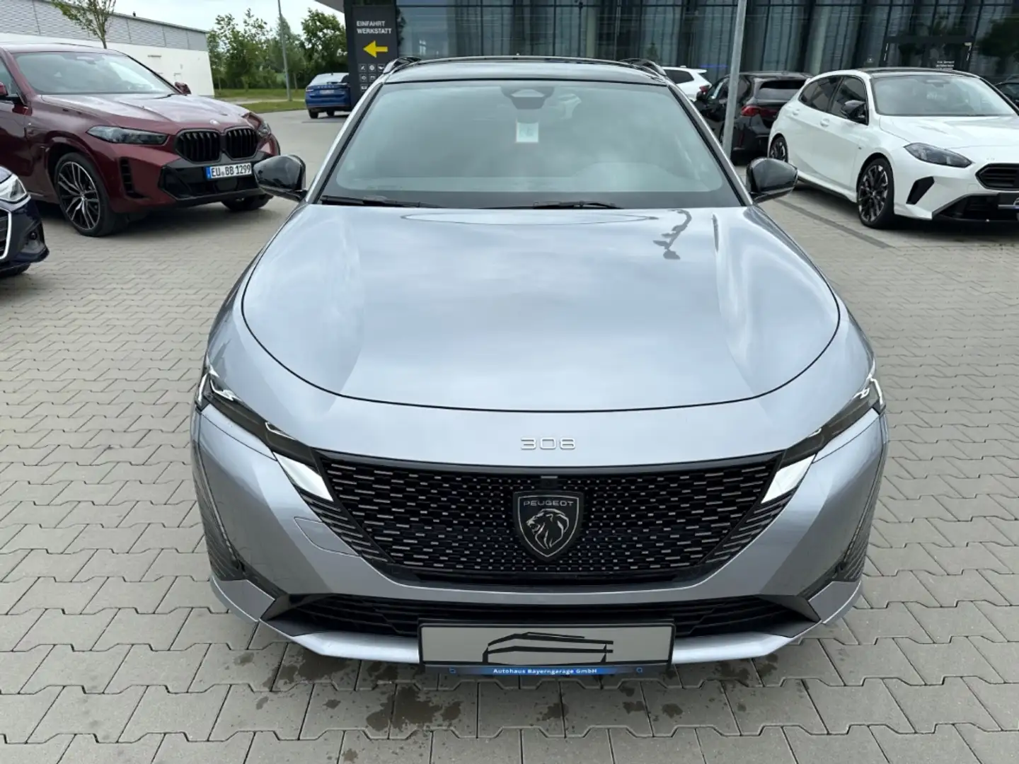 Peugeot 308 SW GT 1.5 BlueHDi 130 EU6e Grau - 2