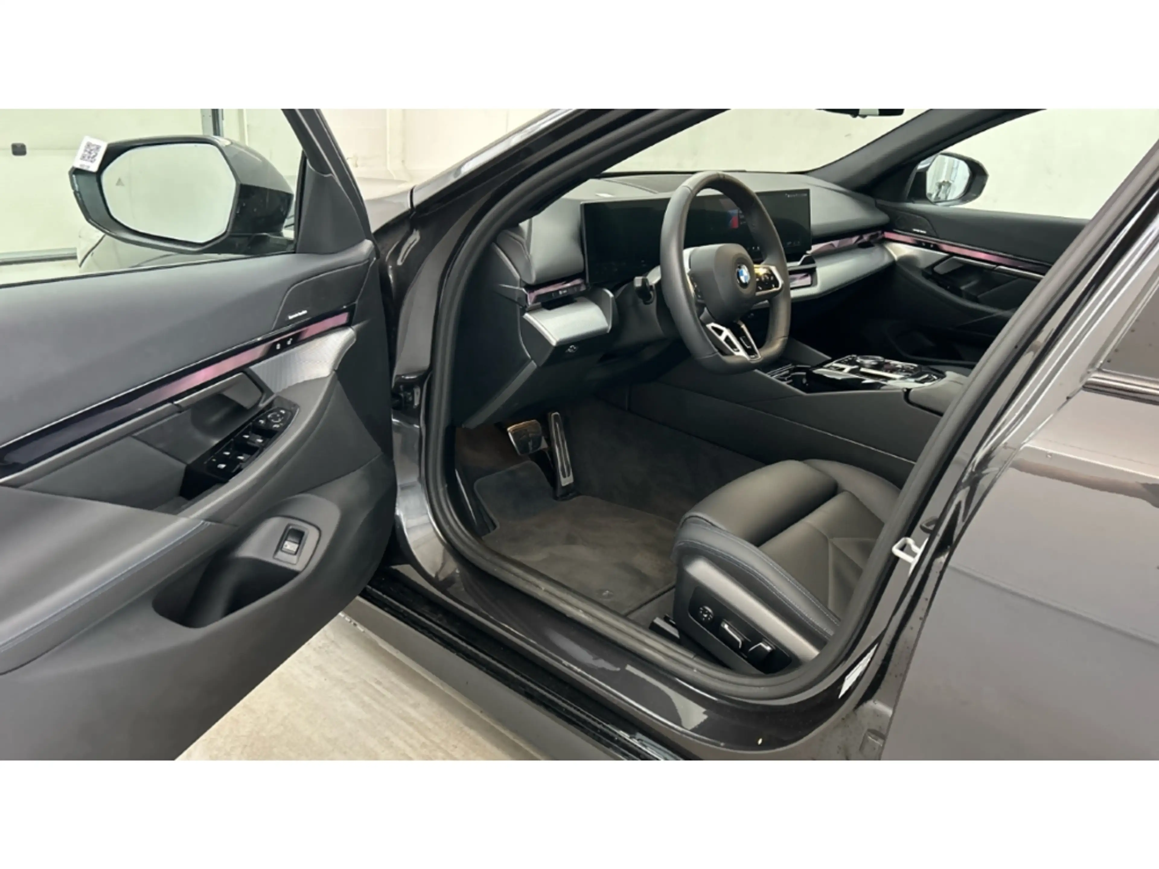 BMW 520 i Touring M Sport AHK ACC Drive-Assist Plus — photo 5