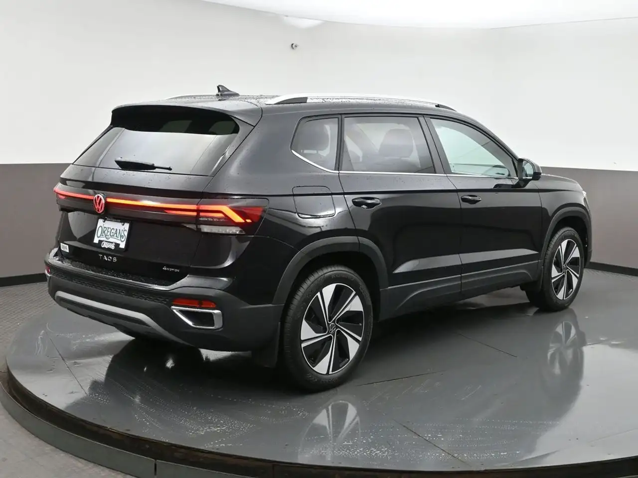 Volkswagen Taos снимка Volkswagen Taos
