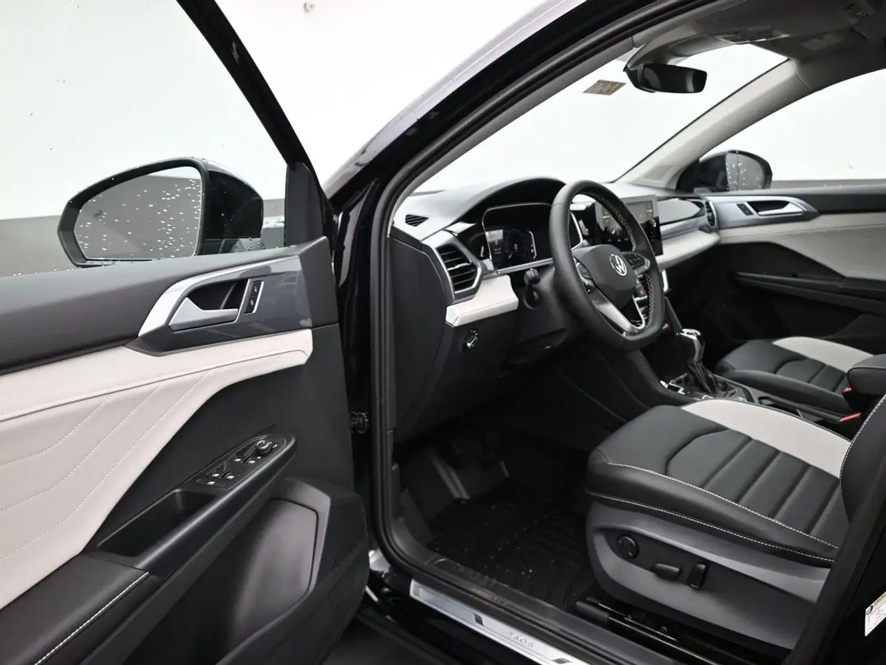 Volkswagen Taos снимка Volkswagen Taos