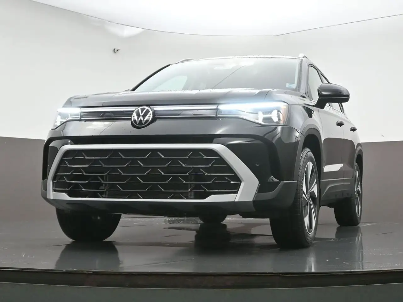 Volkswagen Taos снимка Volkswagen Taos