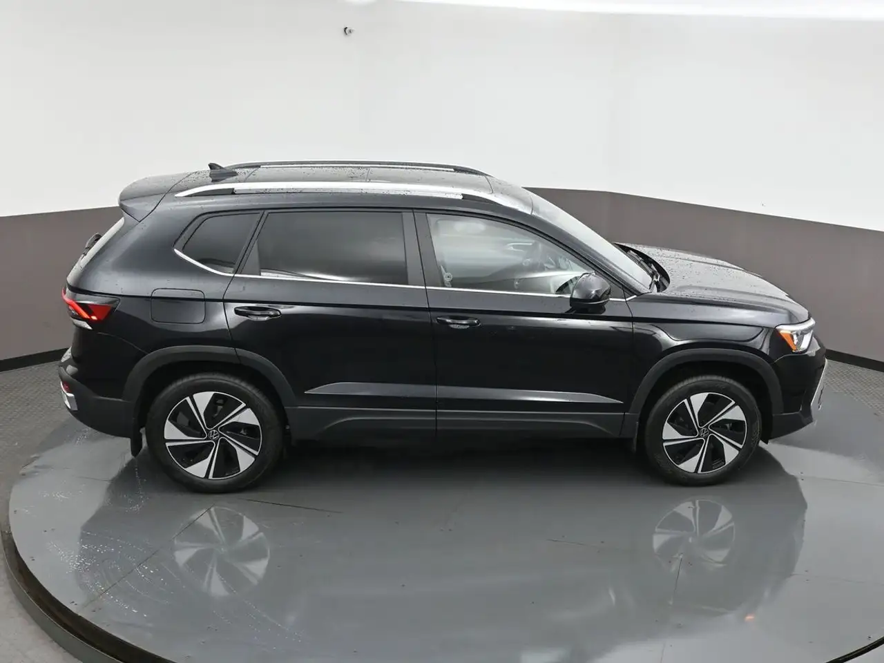 Volkswagen Taos снимка Volkswagen Taos