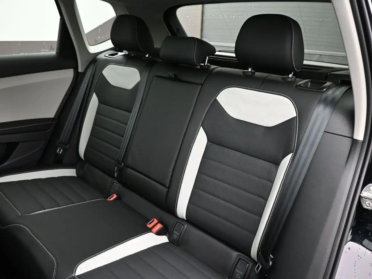 Volkswagen Taos снимка Volkswagen Taos