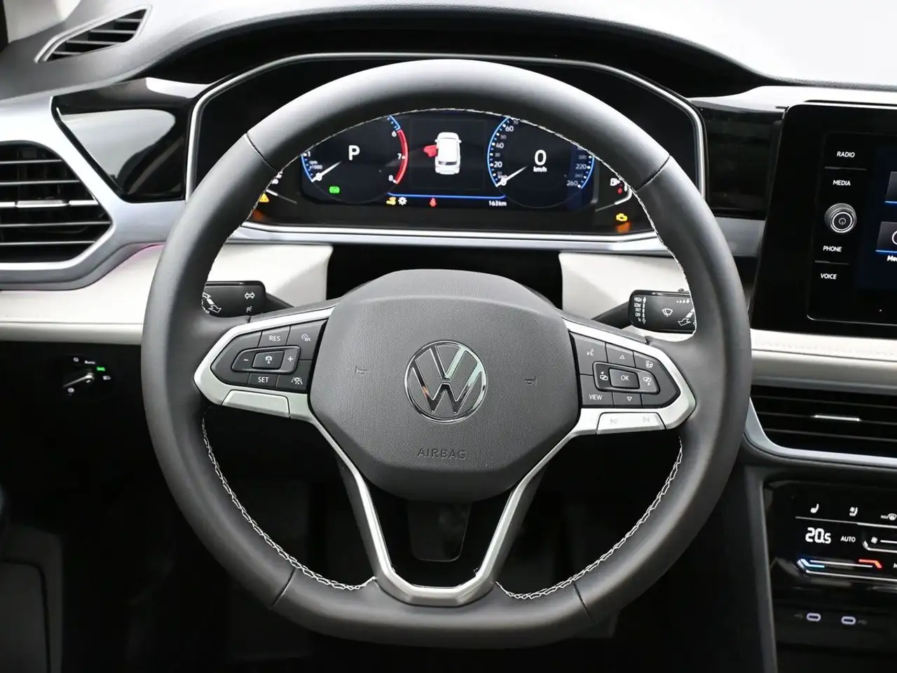 Volkswagen Taos снимка Volkswagen Taos