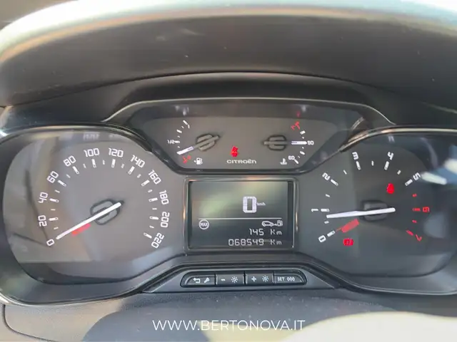 Citroen C3 view 12