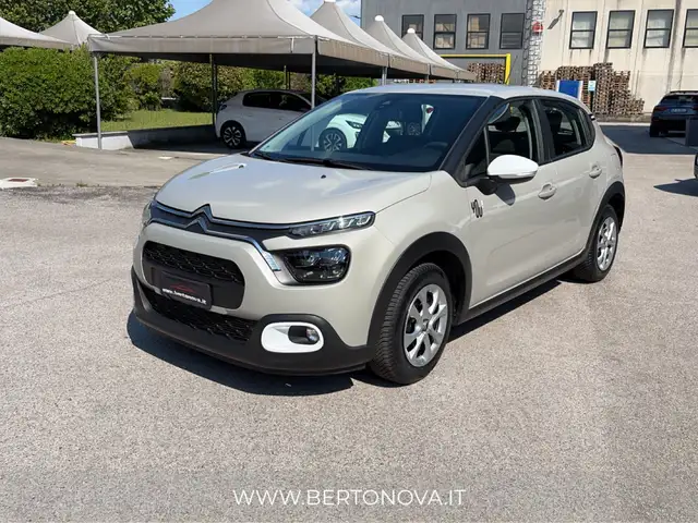 Citroen C3 view 3