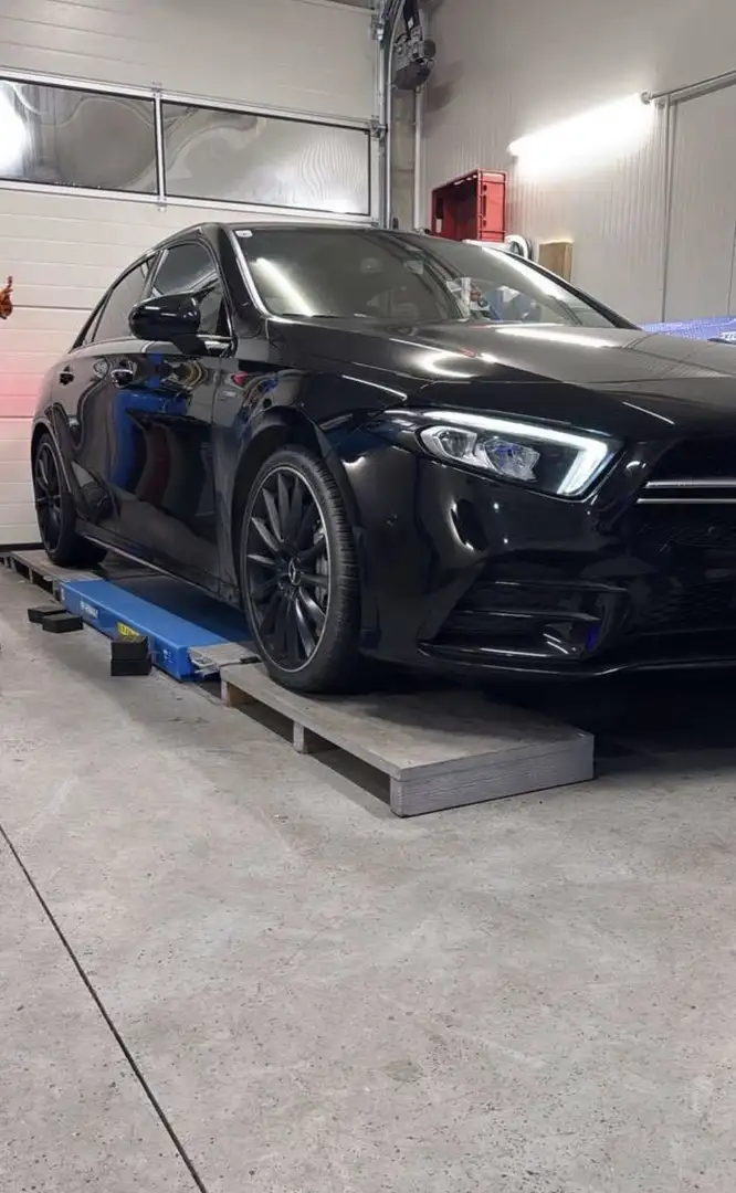 Mercedes-Benz A 35 AMG 4MATIC Aut. - 1