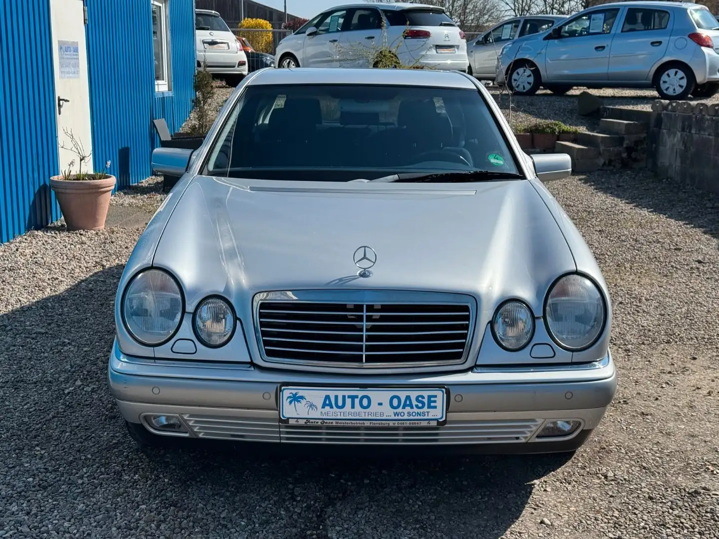 Mercedes-Benz E 280 *Automatik**Xenon*PDC*Klima* Silber - 2