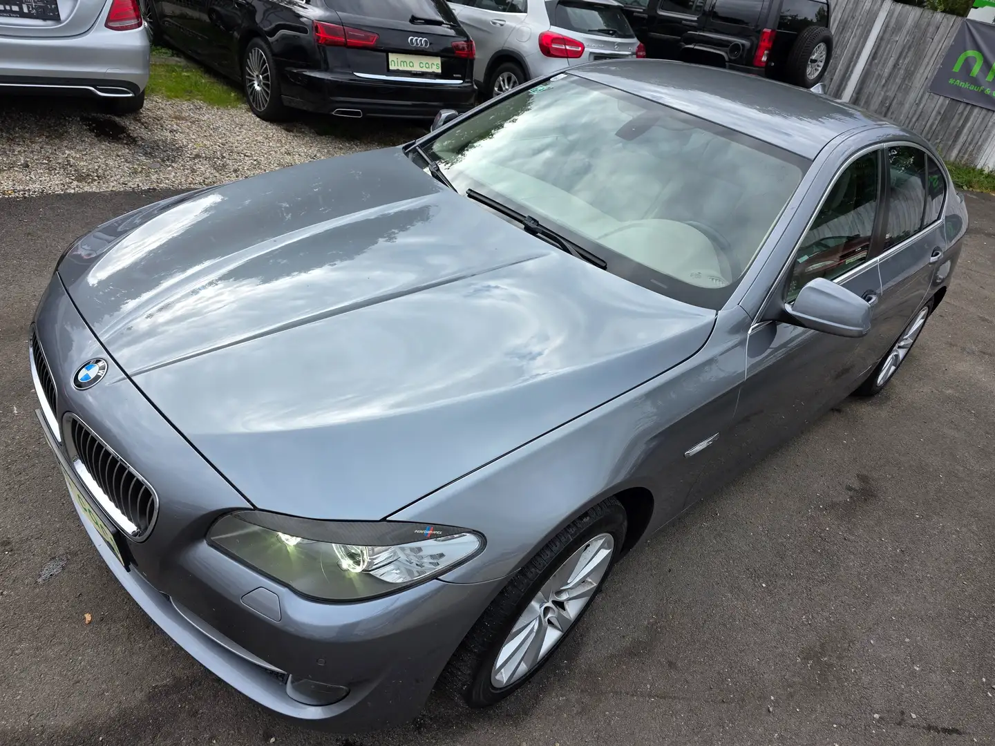 BMW 520 Schaltwippen / Kurvenlicht / Leder Grau - 2