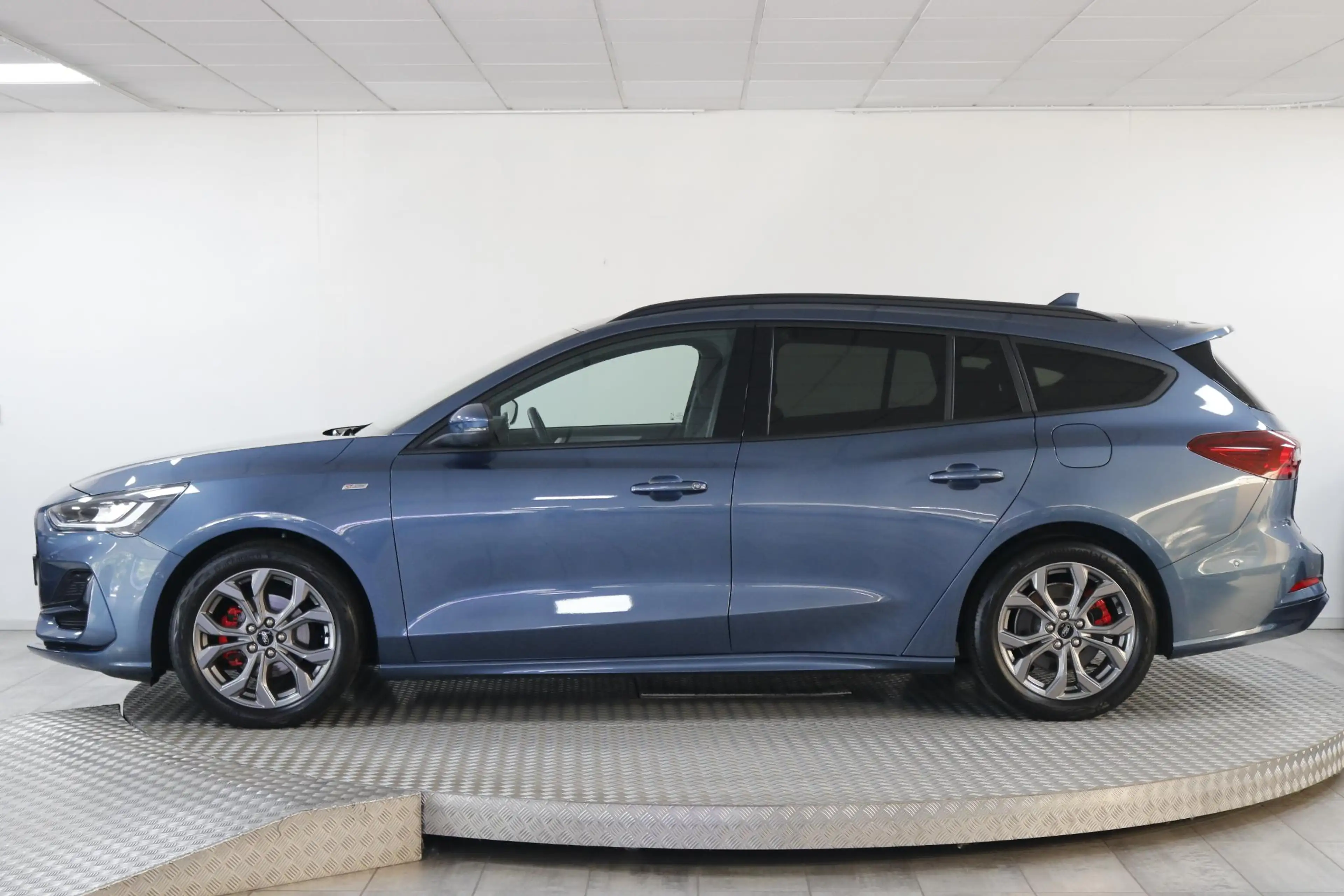 Ford Focus Wagon 1.0 EcoBoost Hybrid ST Line Style Clima | Wi — photo 8